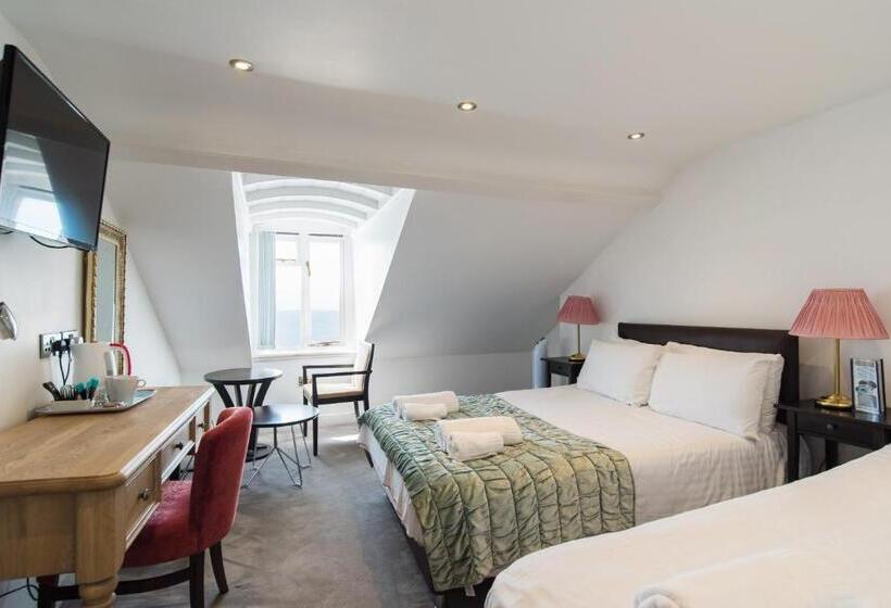 No 47 Marine Terrace