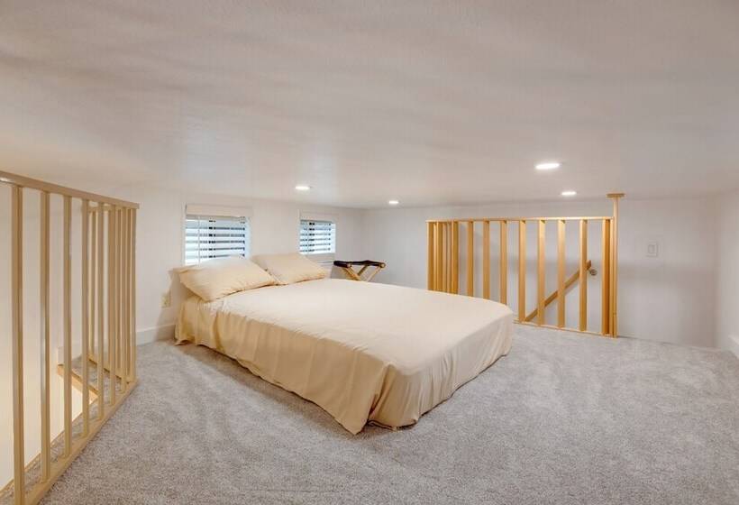 Peaceful Lake Almanor Cabin: Fish, Hunt + Hike!