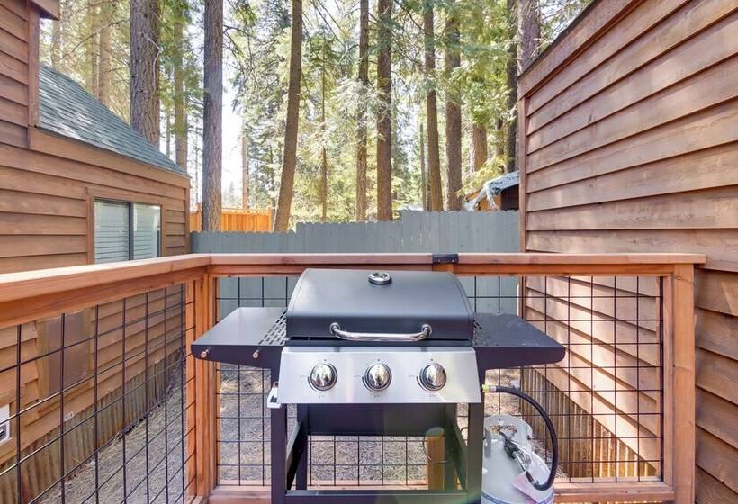 Peaceful Lake Almanor Cabin: Fish, Hunt + Hike!