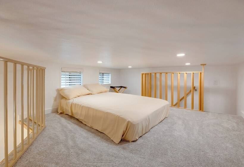 Peaceful Lake Almanor Cabin: Fish, Hunt + Hike!