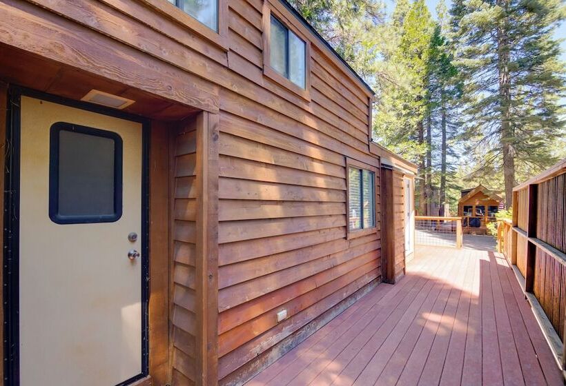 Peaceful Lake Almanor Cabin: Fish, Hunt + Hike!
