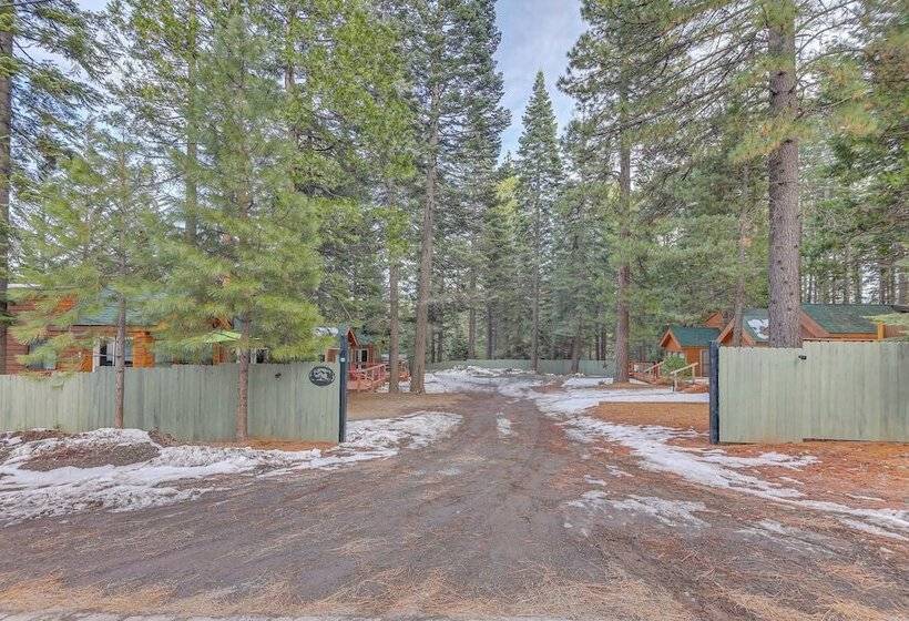 Peaceful Lake Almanor Cabin: Fish, Hunt + Hike!