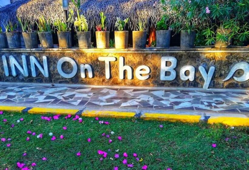 펜션 Inn On The Bay