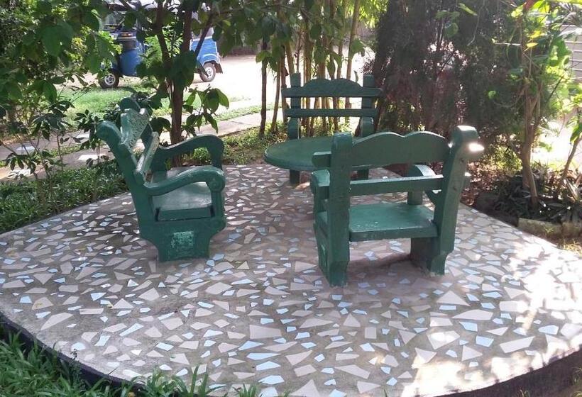 펜션 Inn On The Bay