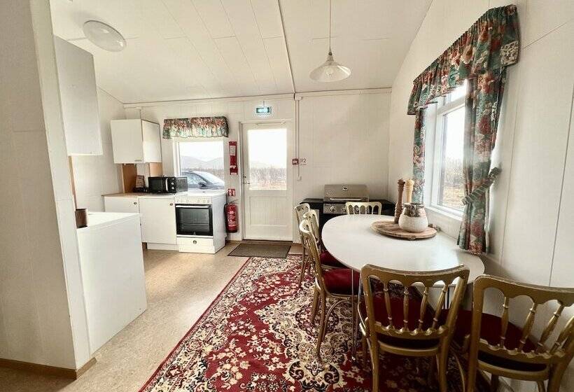 پانسیون Langahlíð Guesthouse