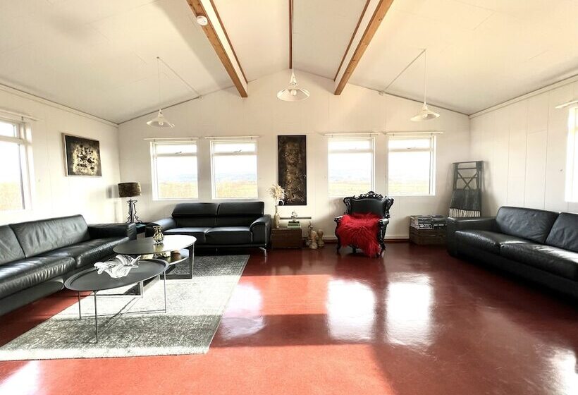 پانسیون Langahlíð Guesthouse