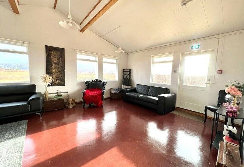 پانسیون Langahlíð Guesthouse