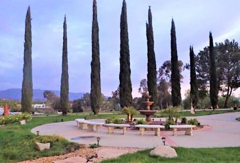 פנסיון Magic Villas