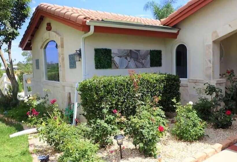 פנסיון Magic Villas