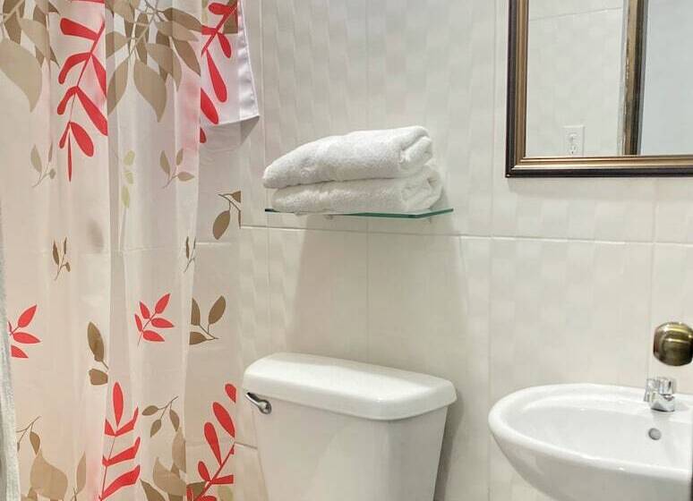 펜션 Residencial Lassonde Guest House