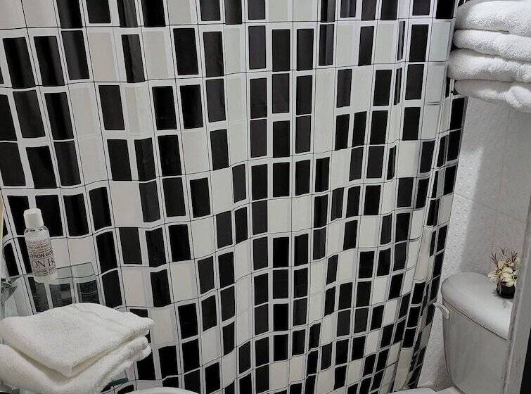 펜션 Residencial Lassonde Guest House