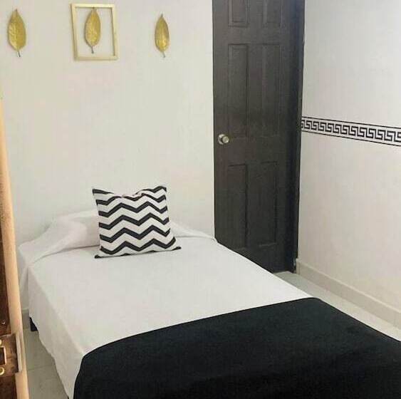 펜션 Residencial Lassonde Guest House