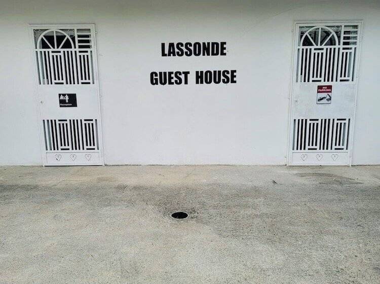 펜션 Residencial Lassonde Guest House