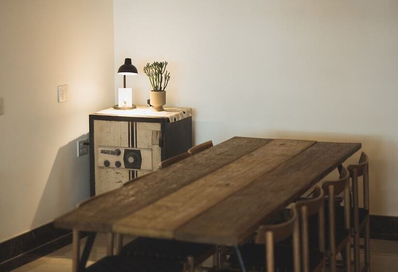 پانسیون Yaboo