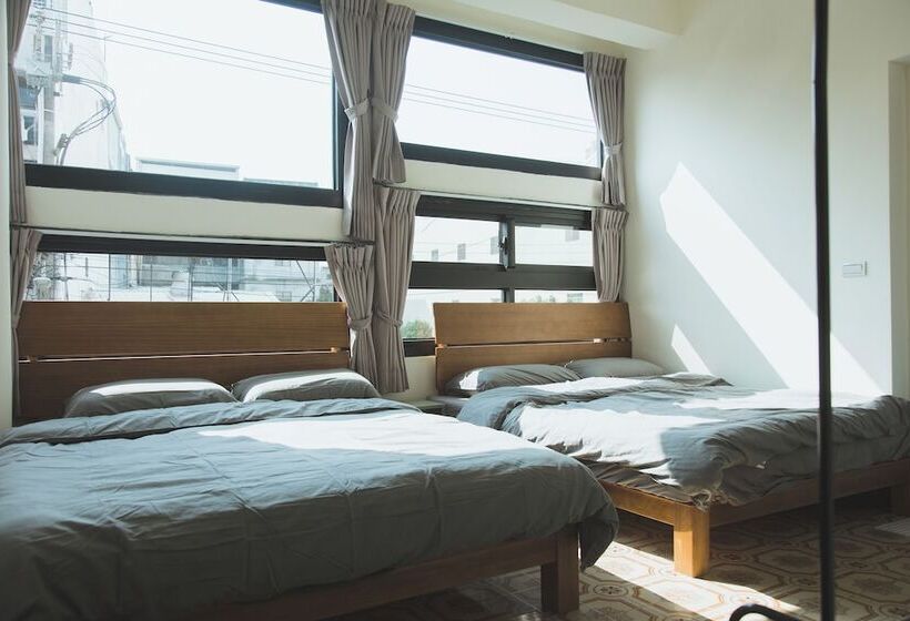 پانسیون Yaboo