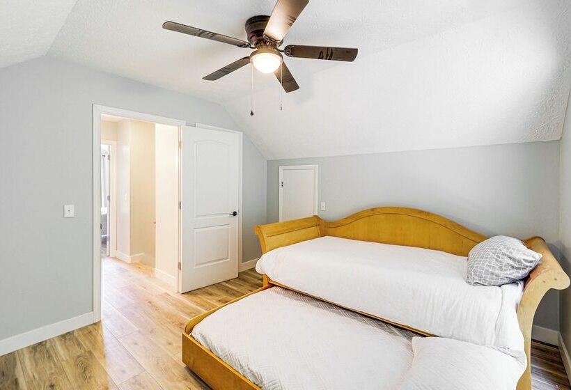 24 Acre Cottage W/ Hot Tub ~ 10 Mi To Blowing Rock