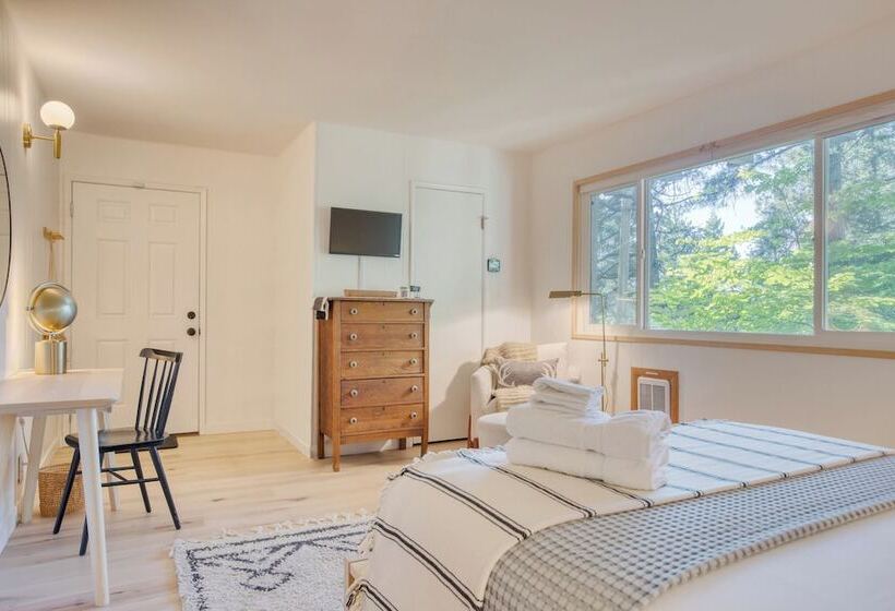 2 Decks W/ Lake Glimpse Views Modern Luxe Cabin A Frame Retreat By Avantstay