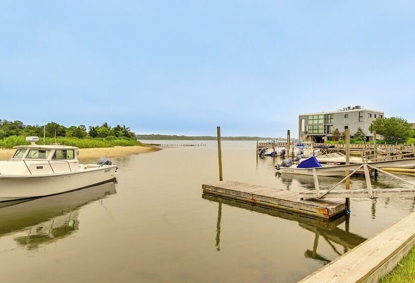 Bayfront East Quogue Retreat W/ Private Boat Dock