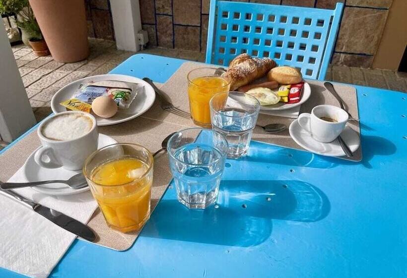 B&b Marina Sleep And Ship