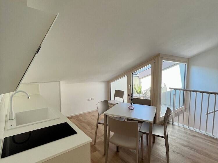 ベッドアンドブレックファースト Alle Colline