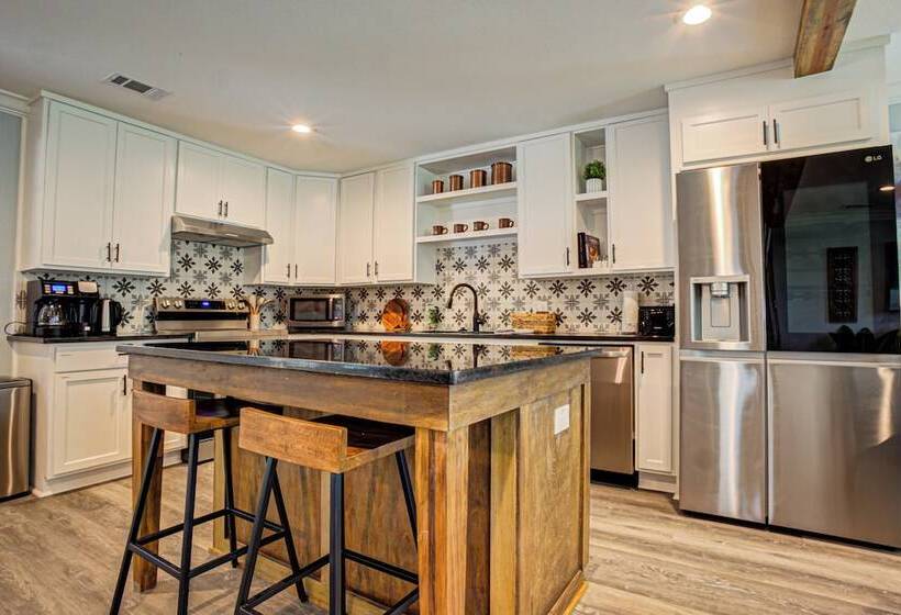 민박 Casablanca Waco