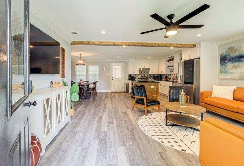 민박 Casablanca Waco