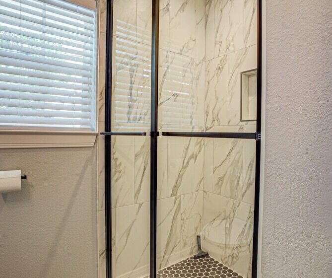 민박 Casablanca Waco