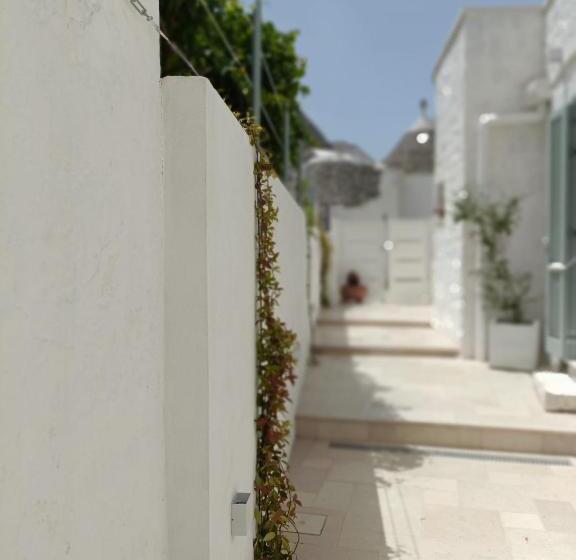 تختخواب و صبحانه Montesanto 60 Suite & Relax Alberobello