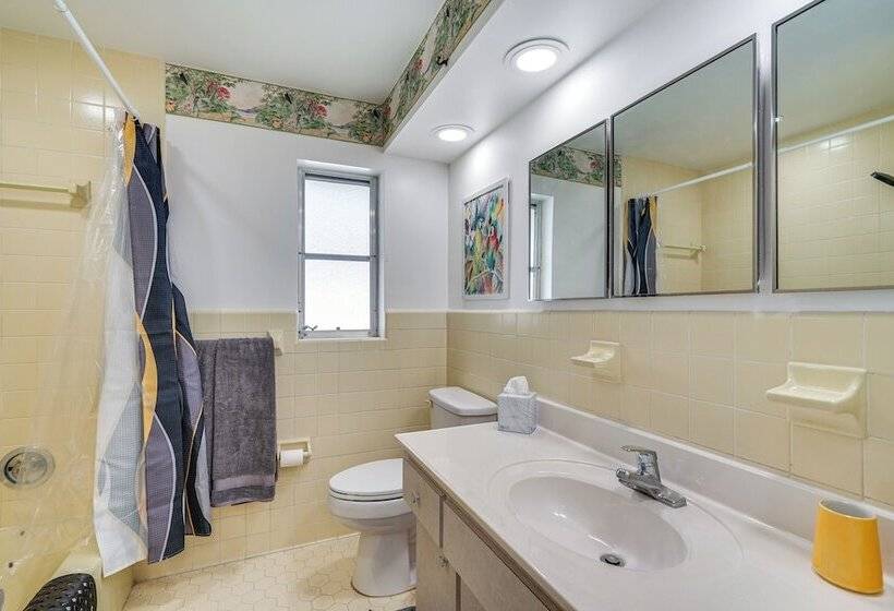 Canal Front Lake Placid Home W/ Boat Dock & Lift!