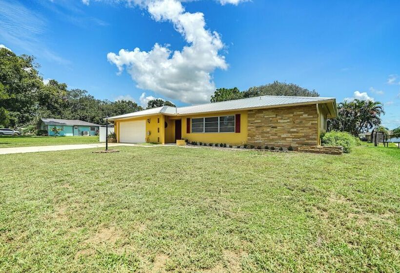 Canal Front Lake Placid Home W/ Boat Dock & Lift!