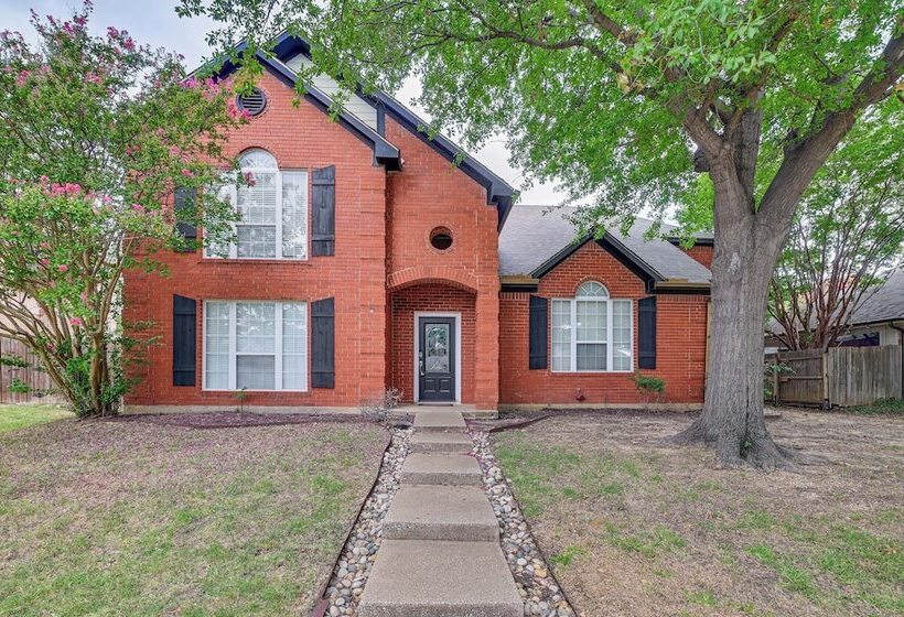 10 Mi To Lake Lewisville: Carrollton Home W/ Pool