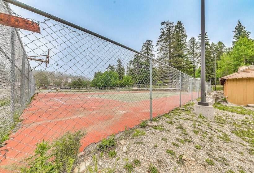 Central Cloudcroft Retreat W/ Wood Burning Stove!