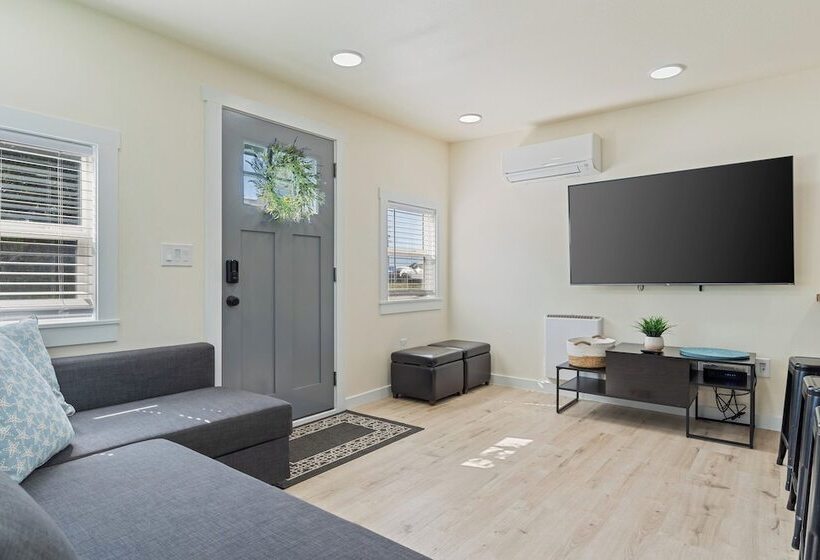 1/2 Mi To Ocean: Copalis Beach Hideaway!