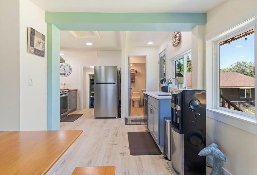 1/2 Mi To Ocean: Copalis Beach Hideaway!