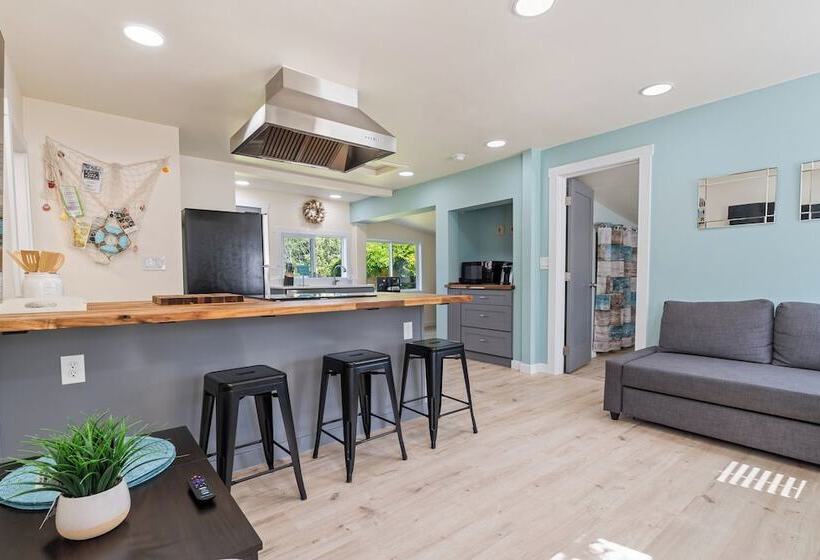 1/2 Mi To Ocean: Copalis Beach Hideaway!