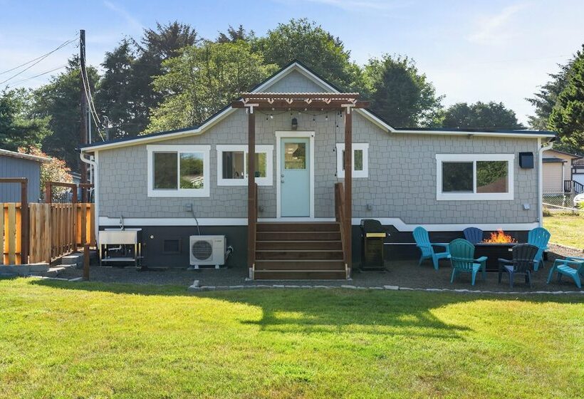 1/2 Mi To Ocean: Copalis Beach Hideaway!