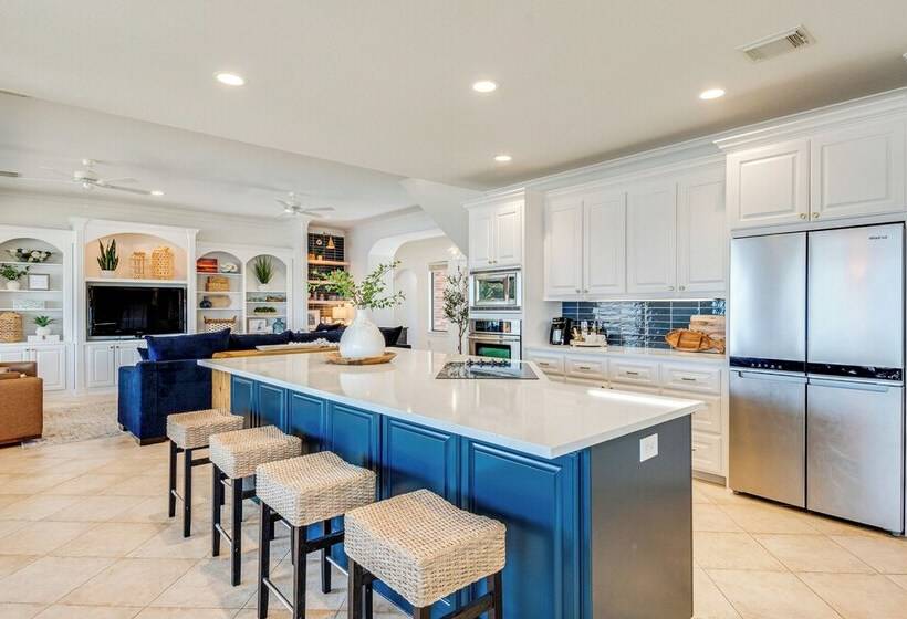 Conroe Lake House: Luxe Pool, Private Dock & Games