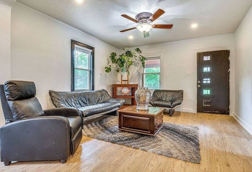 Cozy Home W/ Yard < 3 Mi To Downtown Indianapolis!