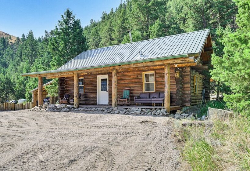 Cozy Melrose Cabin W/ Fire Pit: Walk To River!