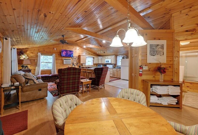 Robbinsville Apt In Converted Gas Station