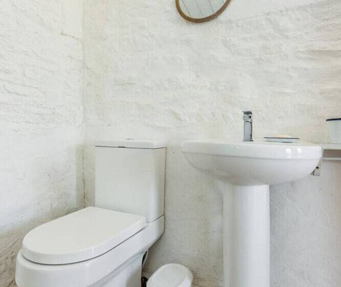 Cozy Studio At Crackstone Barns In Minchinhampton