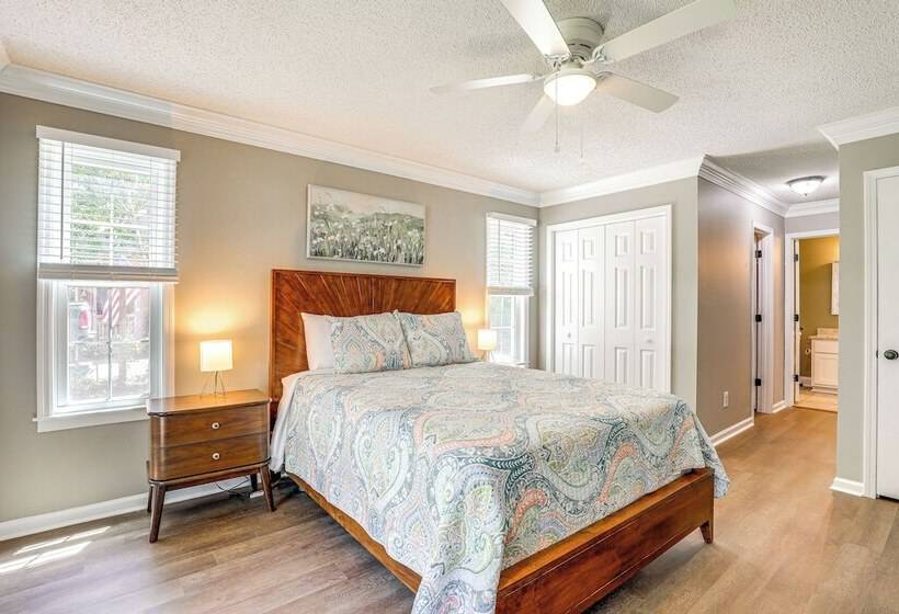 Cute Pawleys Island Home: Swim, Golf, Shop & More!