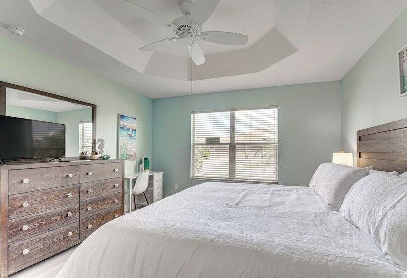 Golf Cart & Pool Access: The Villages Home!