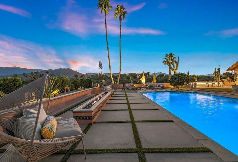 Eccentric Estate By Avantstay Empire Polo Views