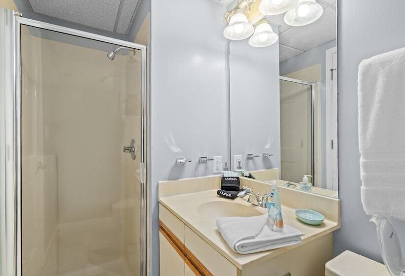 Lazy Lagoon By Avantstay Pool + Resort Access