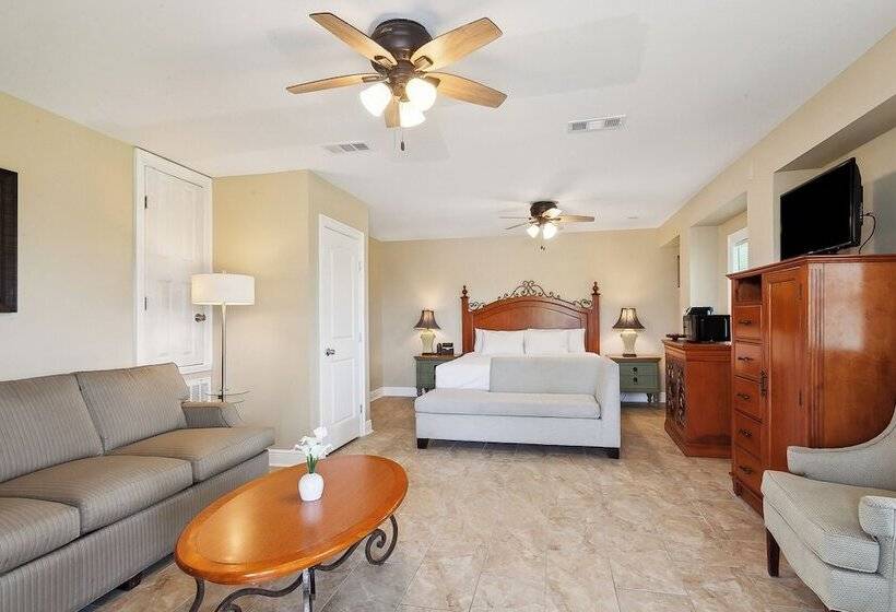 Elsa S Place Bed And Breakfast