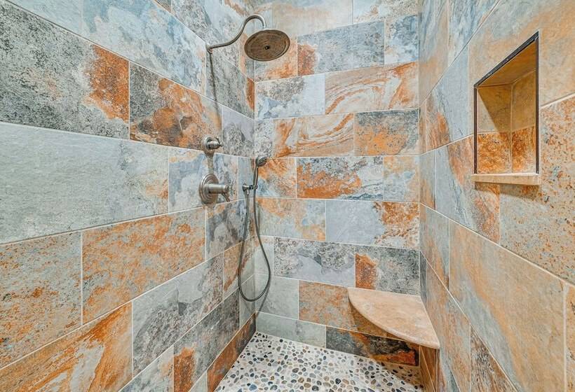 Unique Stay: Barndominium Near Rough River Lake!