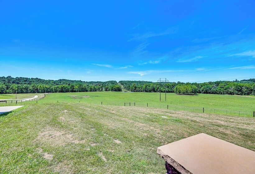 Unique Stay: Barndominium Near Rough River Lake!