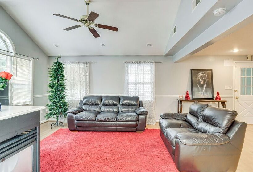 Family Friendly Home W/ Grill: 15 Mi To Baltimore!