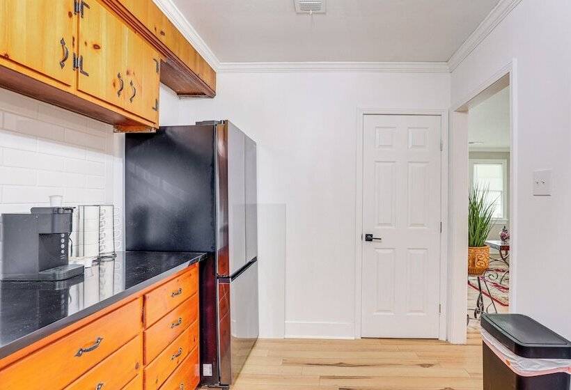 Fully Renovated Home ~ 1 Mi To Downtown Hammond!